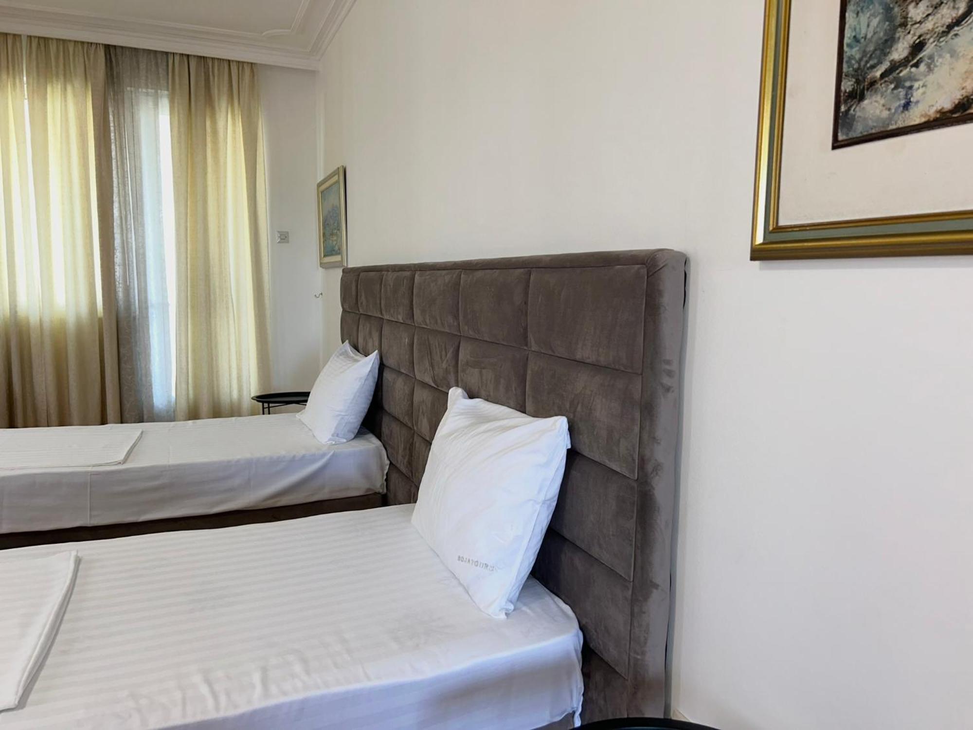 Hotel Bojatours Ποντγορίτσα Εξωτερικό φωτογραφία