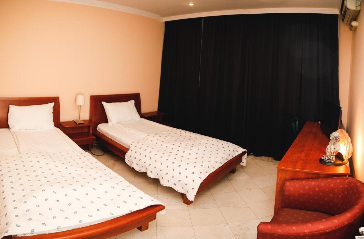 Hotel Bojatours Ποντγορίτσα Εξωτερικό φωτογραφία